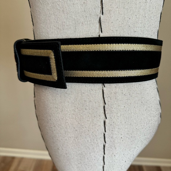 Vintage 80s Black Suede Crown Belt Karen Kane Crest Preppy Classic - Picture 6 of 11
